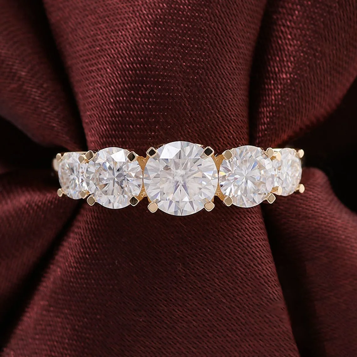 

Luxury Five Stone Round Cut Zircon Engagement Ring Copper Jewelry Gift for Her Dainty Promise Rings Minimalist Wedding Band