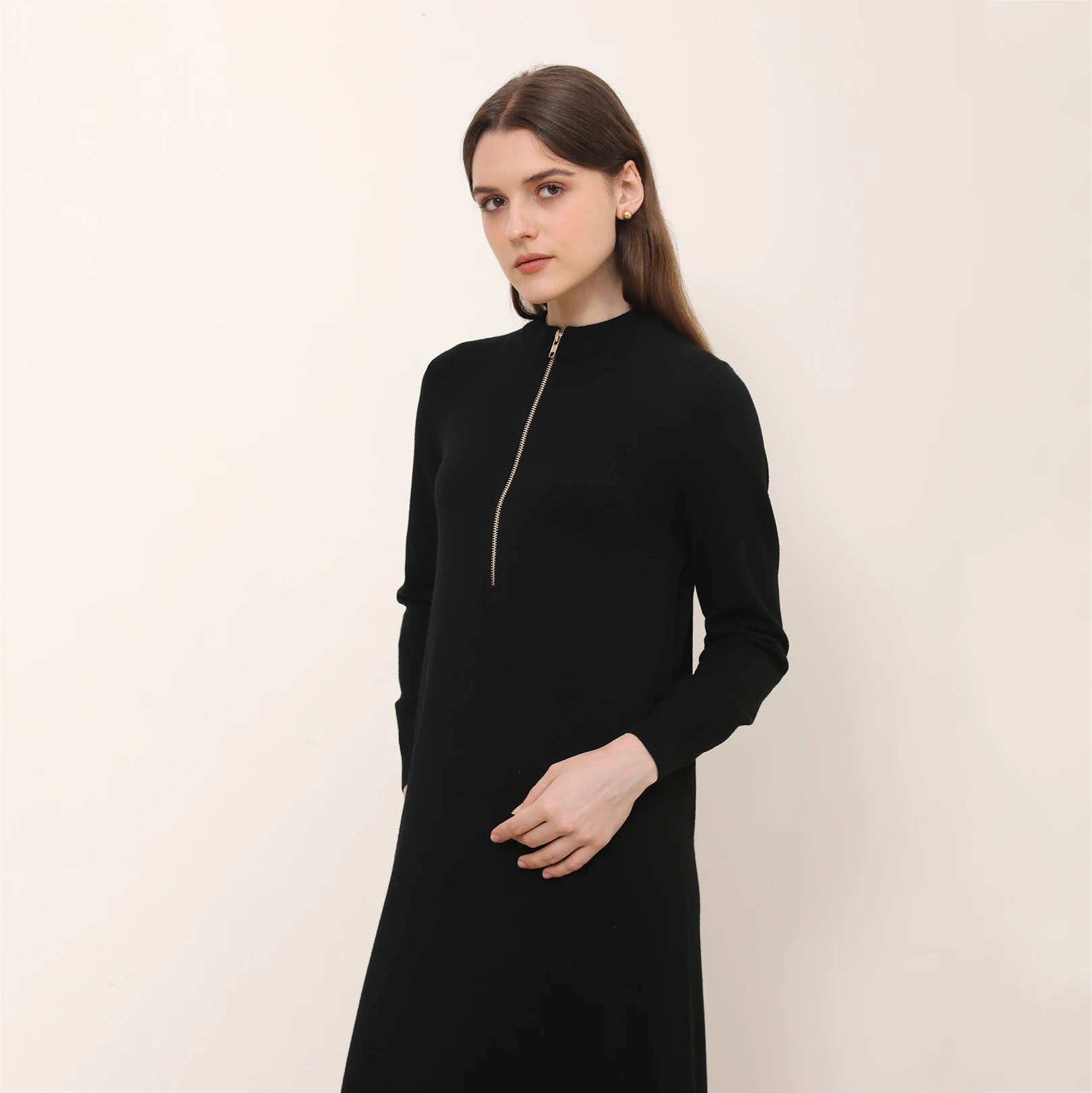 AP 25 AW New Women ZIipper Sweaters Maxi Dress Soft and Comfortable Black Casual Dress Half High Collar Stretch