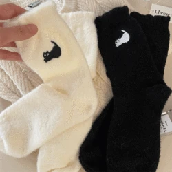 Soft Mink Velvet Socks Winter Women's Cute Cat Thickened In Tube Socks Girls Simple Cozy Hairy Sleep Socks Fashion Accessories