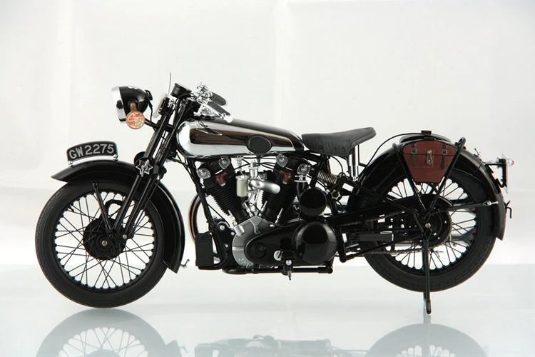 MINICHAMPS 1:6 BROUGH SUPERIOR SS 100 T.E. 1932 Retro Motorcycle Out of Print Simulation Alloy Resin Model Toy Birthday Gift