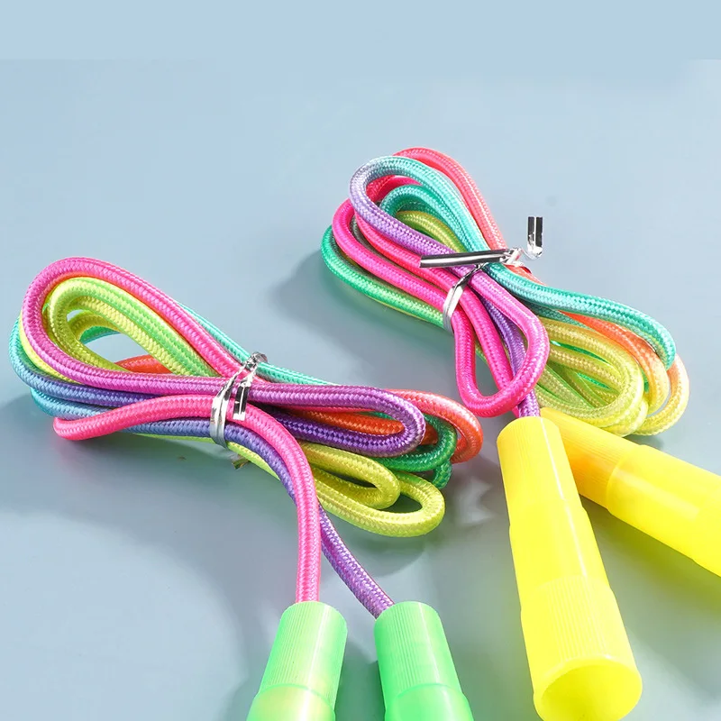 Corde à sauter réglable pour enfants avec poignée, ULen coton colorée, ULde fitness pour enfants diabétiques, jouets de sport amusants, 2.2m, 1PC