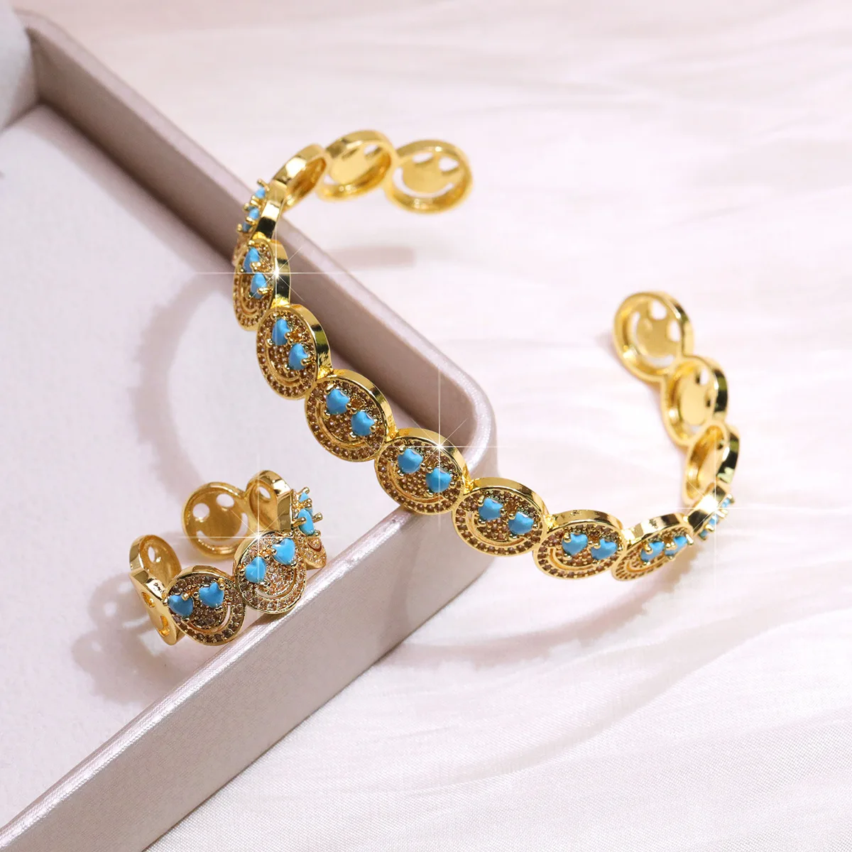 

Fashion Heart Eye Smiley Face Luxury Colorful Zircon Bracelet Ring Set