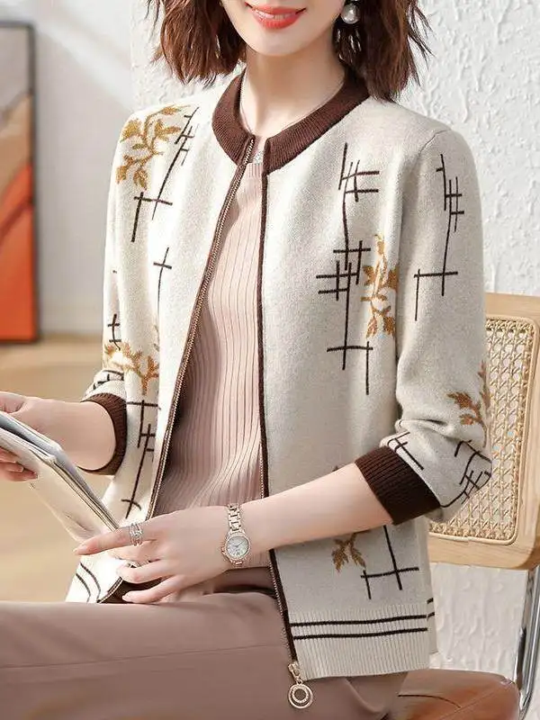 Autumn Fashion Outerwear Soft Young Casual Spliced Color Block Women's Top Trendy  Style Standard Fit Polyester Coat