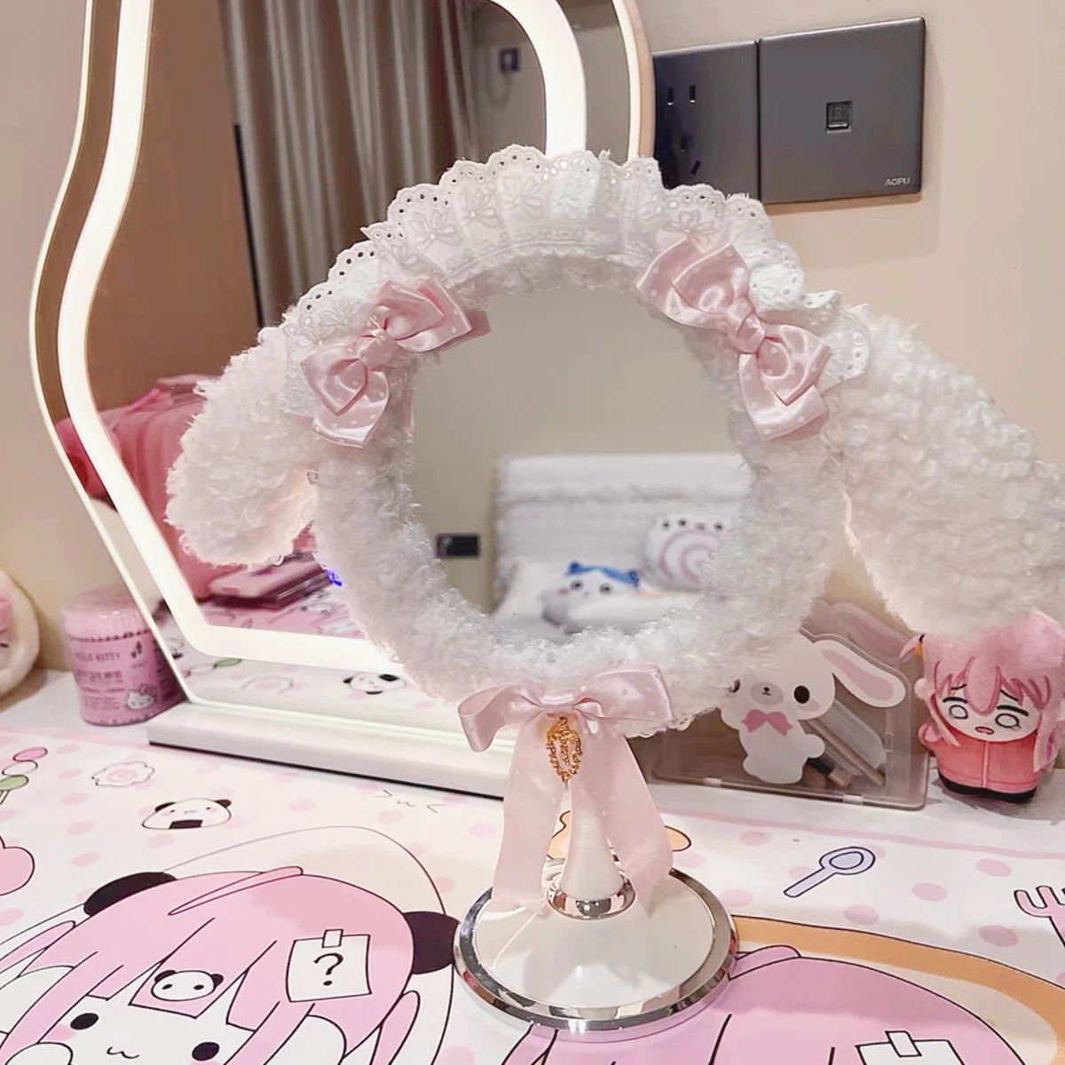 

Cute makeup mirror, handmade decorative mirror, desktop makeup mirror, house decoration, girls' gift