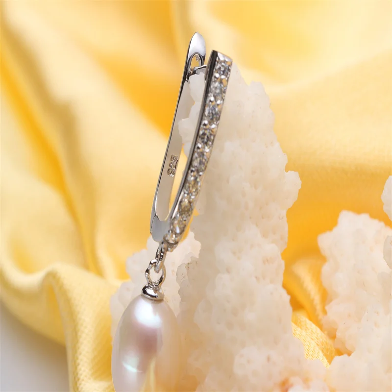 YWYC Horseshoe Buckle Freshwater Pearls Earrings for Women Crystal Zircon Hoop Earring Rice Pearl Jewelry Gift Wholesale