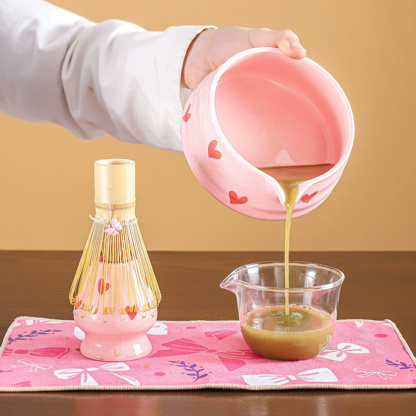 4/5pcs Matcha Whisk Set with Pink Heart Design, Matcha Set Includes Bowl, Whisk and Whisk Holder, Scoop, Sifter,