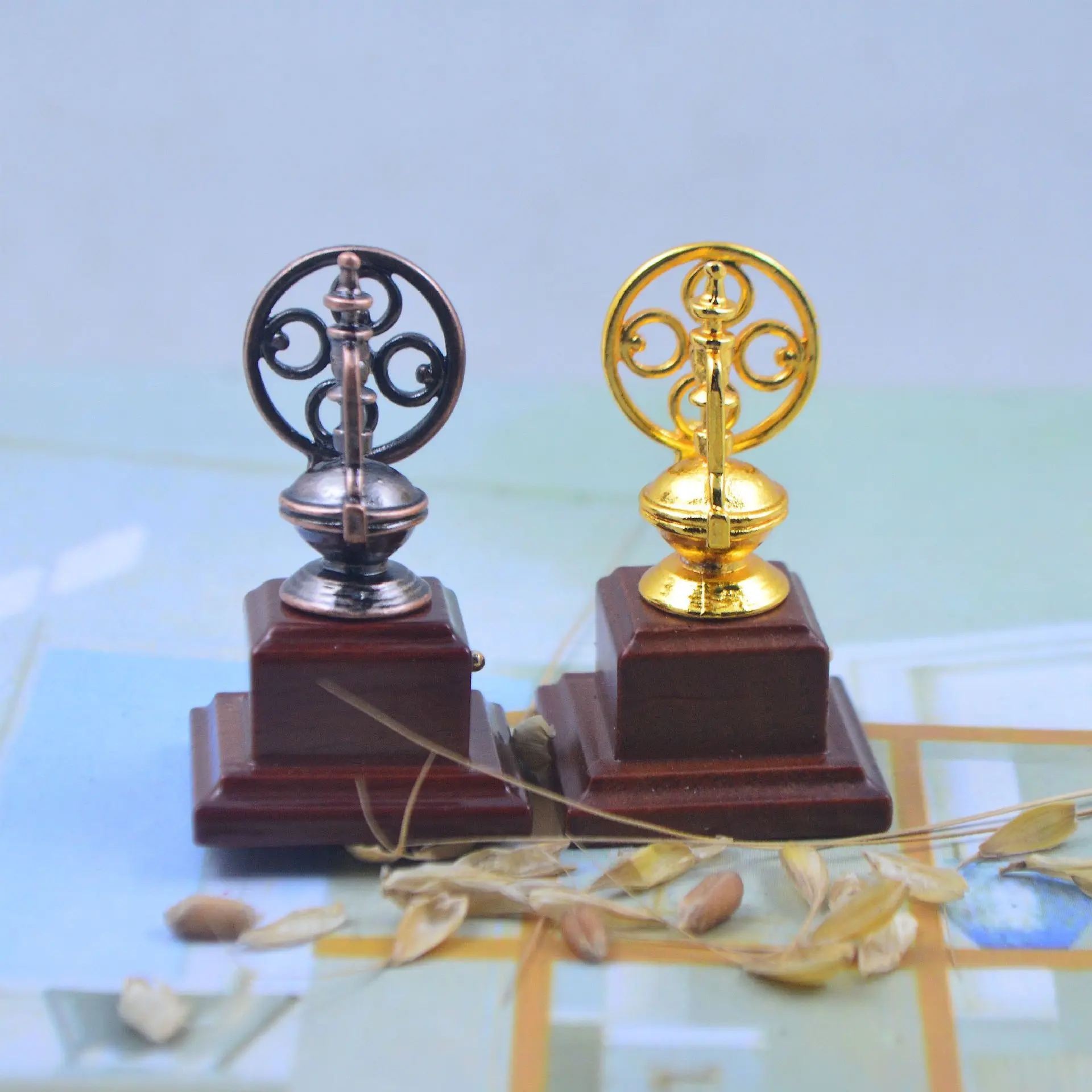 1:12 Scale Dollhouse Mini Vintage Coffee Machine,Miniature Simulation Kitchen Accessory,Pretend Play Food Prop for Diorama Scene