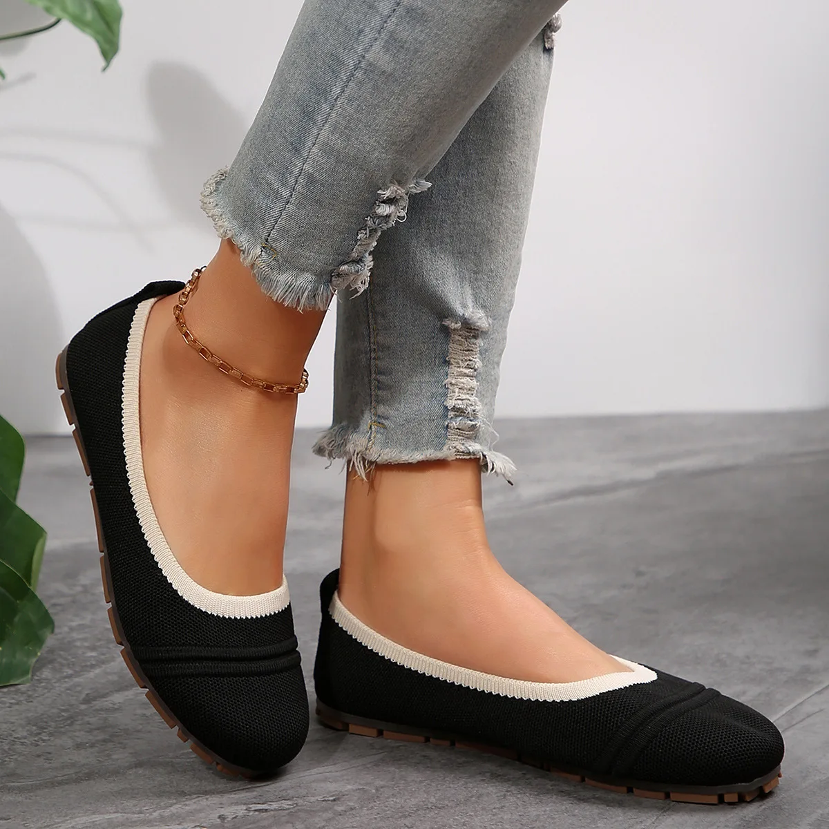 

2025 new spring and summer breathable knit shallow mouth mesh women's shoes flat round head single shoe a foot pedal