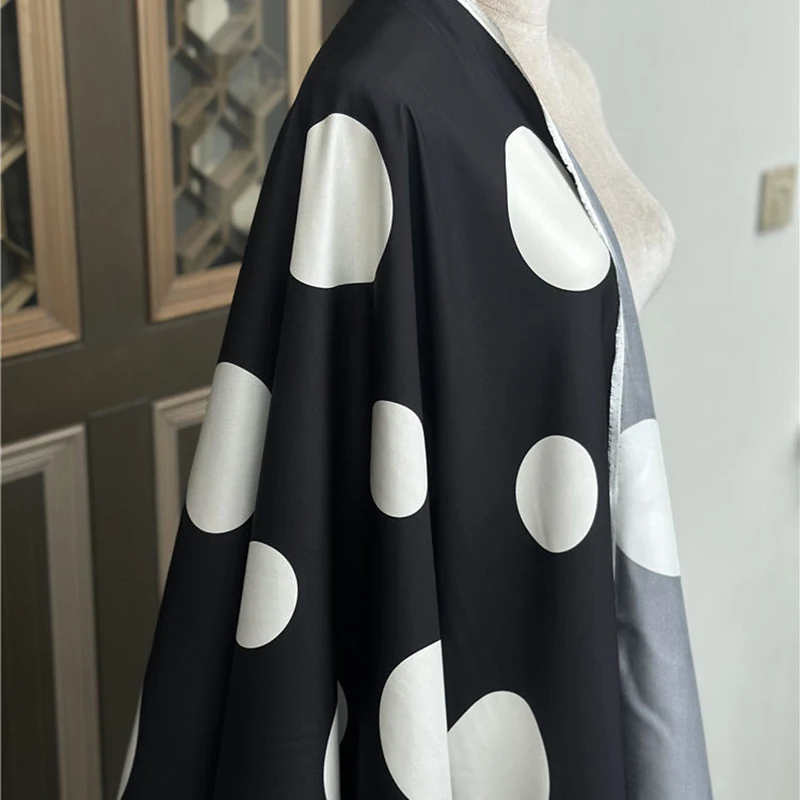 

1 meter 100% Mulberry Silk 22 momme Twill Silk Fabric Black Big Points Printed 135cm 53" wide by the yard JN741