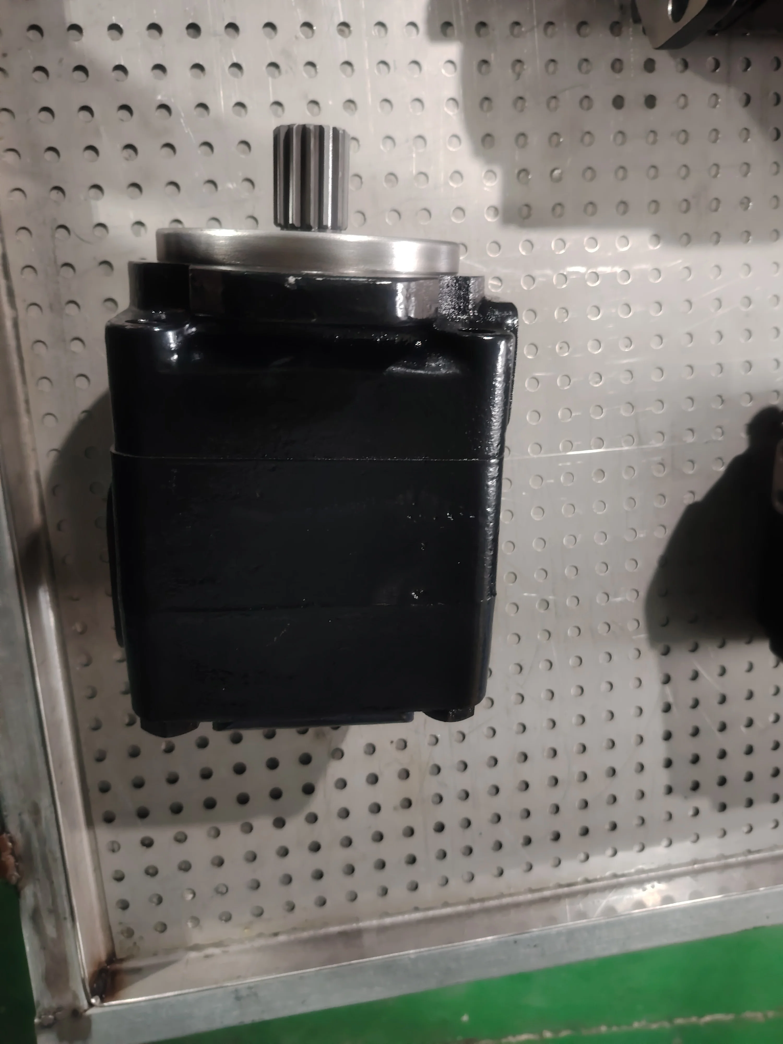 T6DM Series Vane Pump T6DM-B38-3L00-C1 T6DM-B20-1R00-C1 T6DM-B28-2R00-C1 T6DM-B31-3L00-C1 Variable Volume Pump