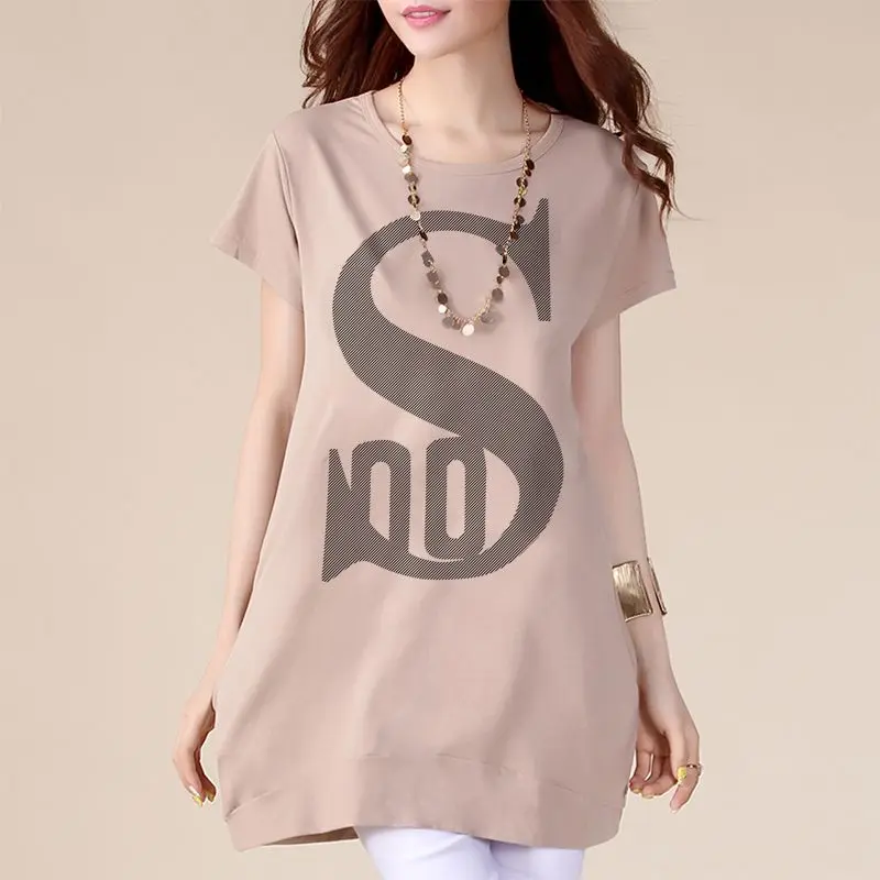 T-shirt estiva a maniche corte di grandi dimensioni di media lunghezza nuova T-shirt da madre allentata di mezza età tinta unita alla moda stile femminile