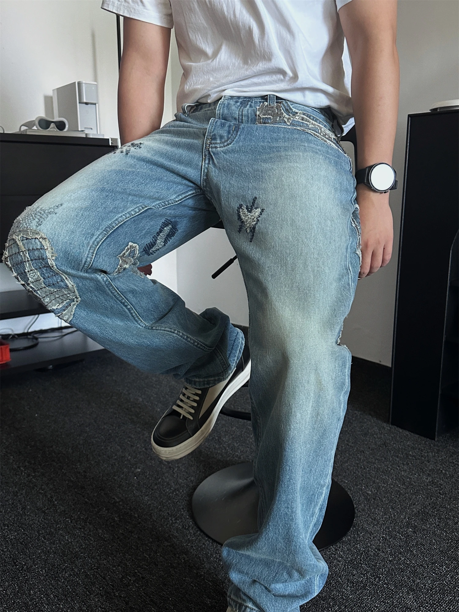 جينز دينيم مغسول بتصميم ريترو مرقع مع تطريز كثيف، بنطلون طويل مستقيم الساق، موضة شبابية، جينز قطني مستقيم