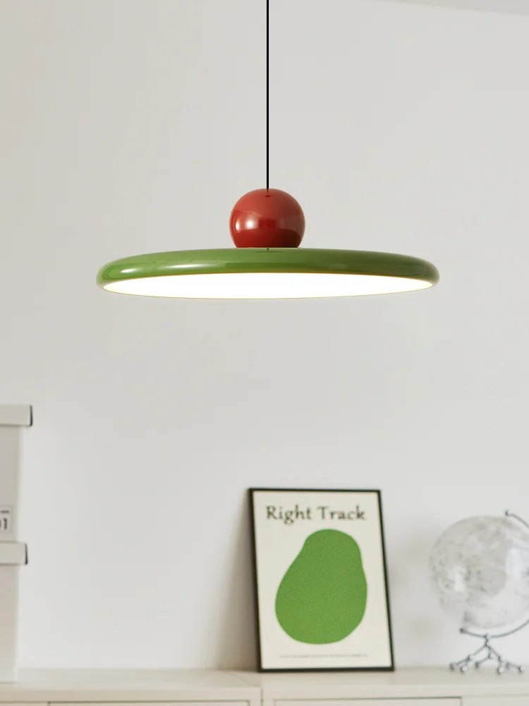 Vintage green flying saucer chandelier restaurant is very simple, quiet wind bedroom cream wind table lamp