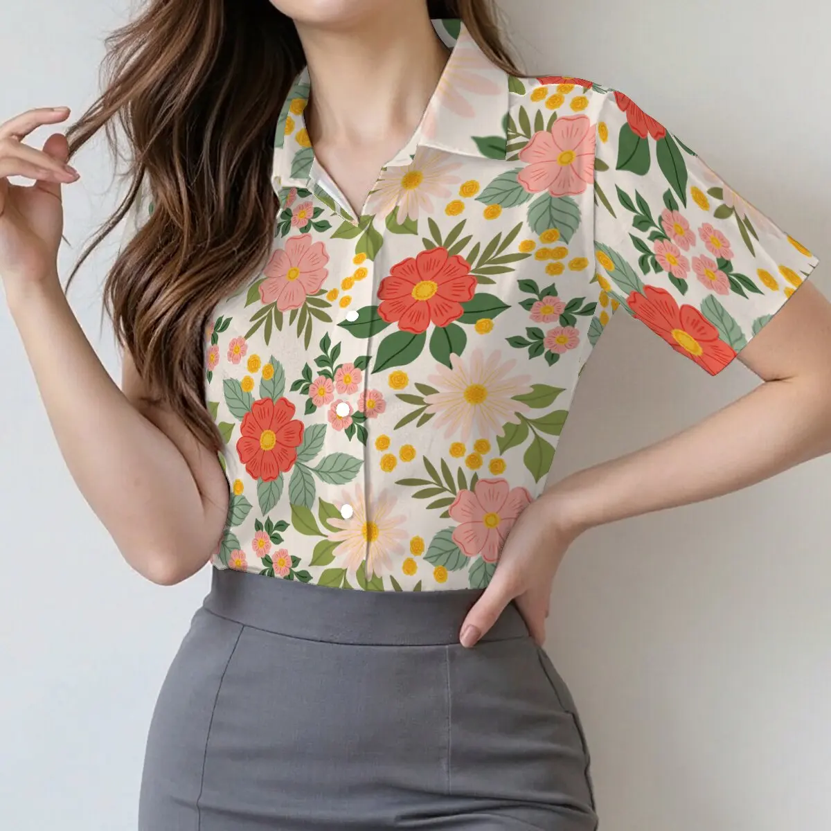 

French-style floral print short-sleeved shirt, all-over floral print, collared, gentle summer commuter top