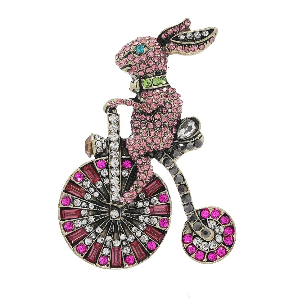 

Luxury Creative Riding Bike Rabbit Brooches Women Shinning Rhinestone Lovely Cartoon Bunny Pets Party Office Brooch Pins Gifts