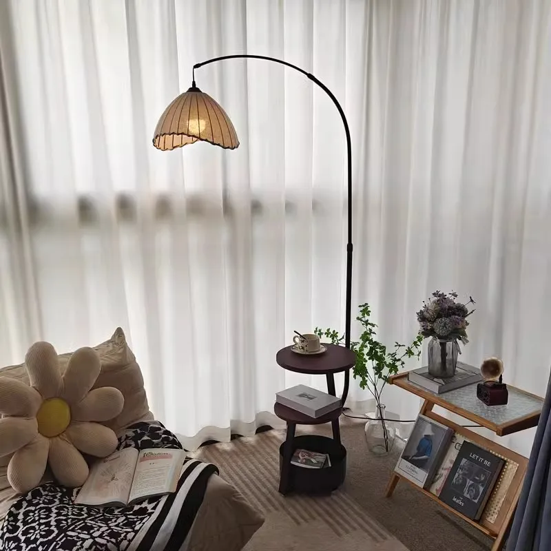 

French vintage living room, next to the sofa, a table with one thing, bedroom study, fishing lamp