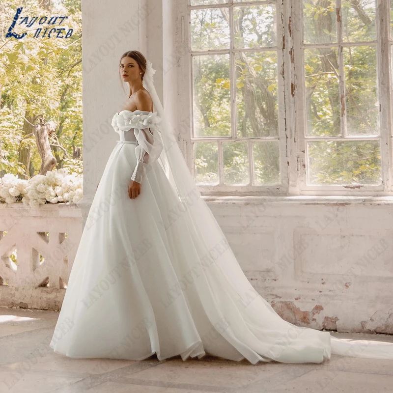 LAYOUT NICEB Off Shoulder Pearls Wedding Dresses Women Strapless Flower Bridal Gowns A-Line Backless Robe De Mariée Puff Sleeves