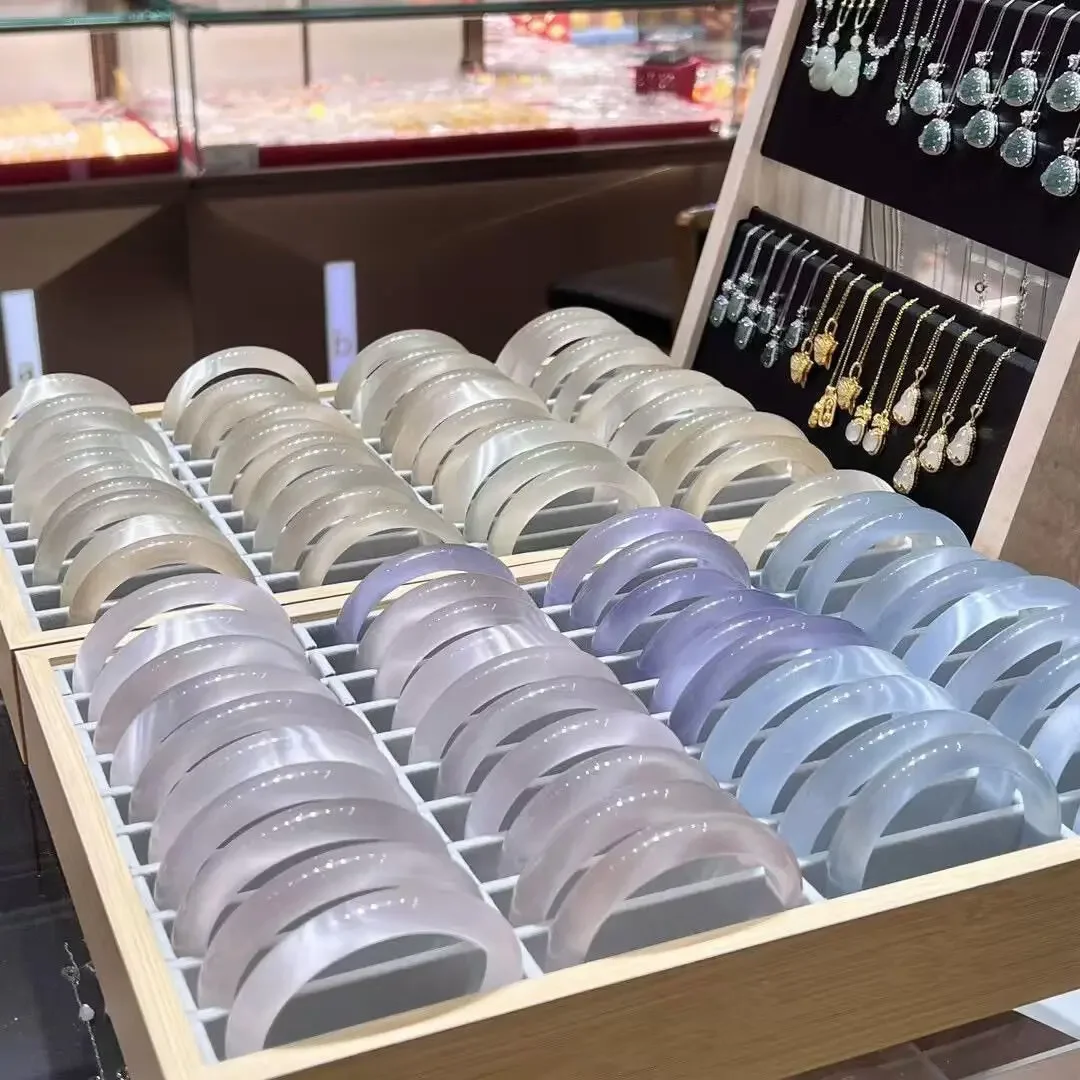 

Популярный браслет Muse Advanced Ice Blue «кошачий глаз» с глазурью в китайском опале, халцедон, нефрит, белый эффект лунного света очищенный