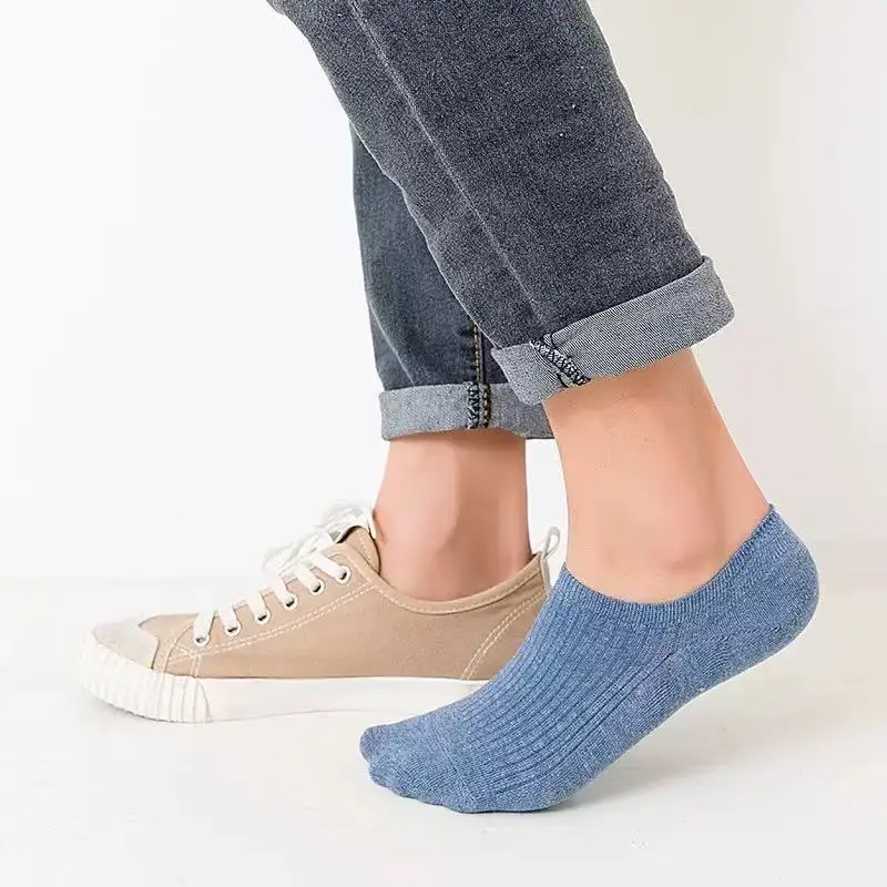 Летние и весенние простые и классические стильные, мягкие и удобные носки, не приходят на каблуке. обратно в школу.