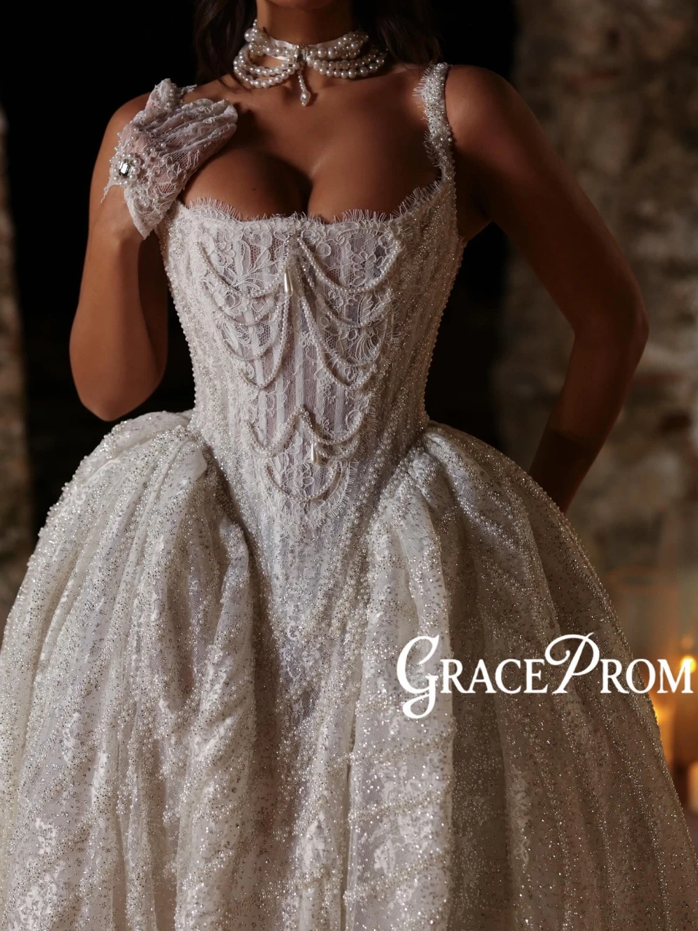 

Изысканное свадебное платье принцессы с квадратным вырезом, кружевом и жемчугом, на заказ, бальное платье с эффектным нежным жемчугом и длинным шлейфом для невесты