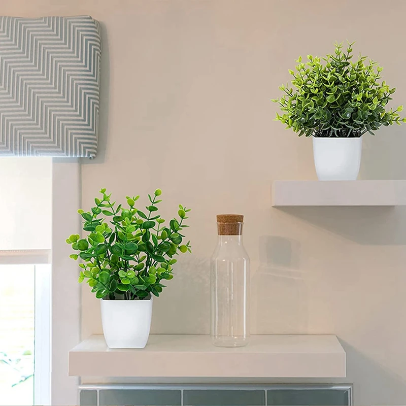 نبات الأوكالبتوس الاصطناعي في الأواني ، نباتات صناعية صغيرة بوعاء ، مشد عشب القمح البلاستيكي الصغير الداخلي ، 6 عبوات