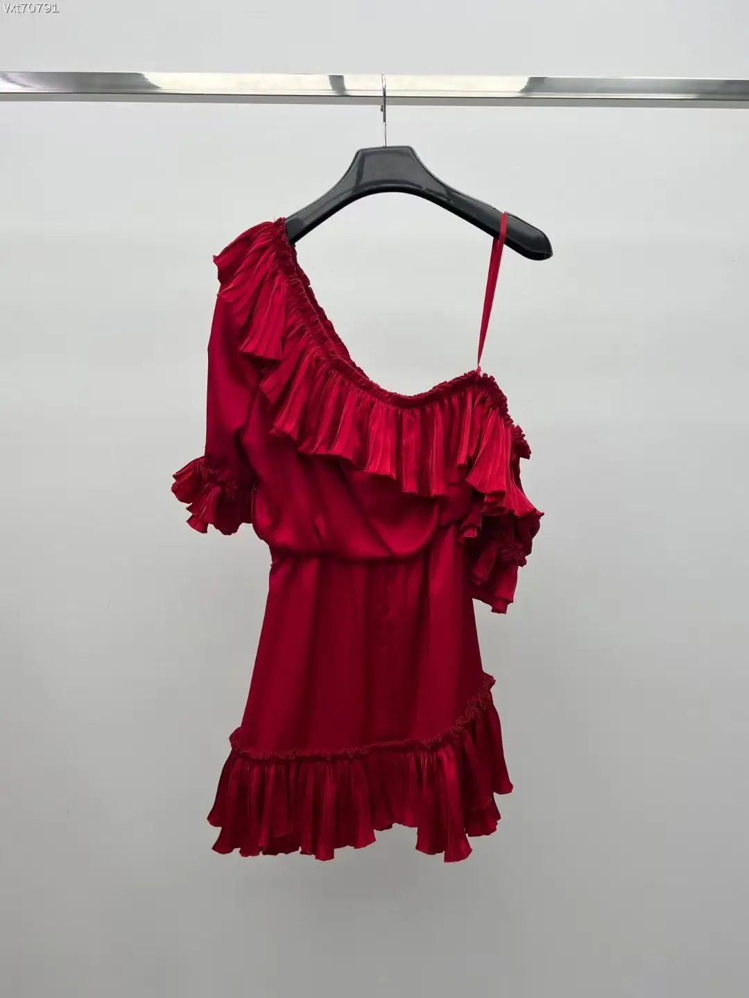2026 Summer New Pleated Off-Shoulder Dress