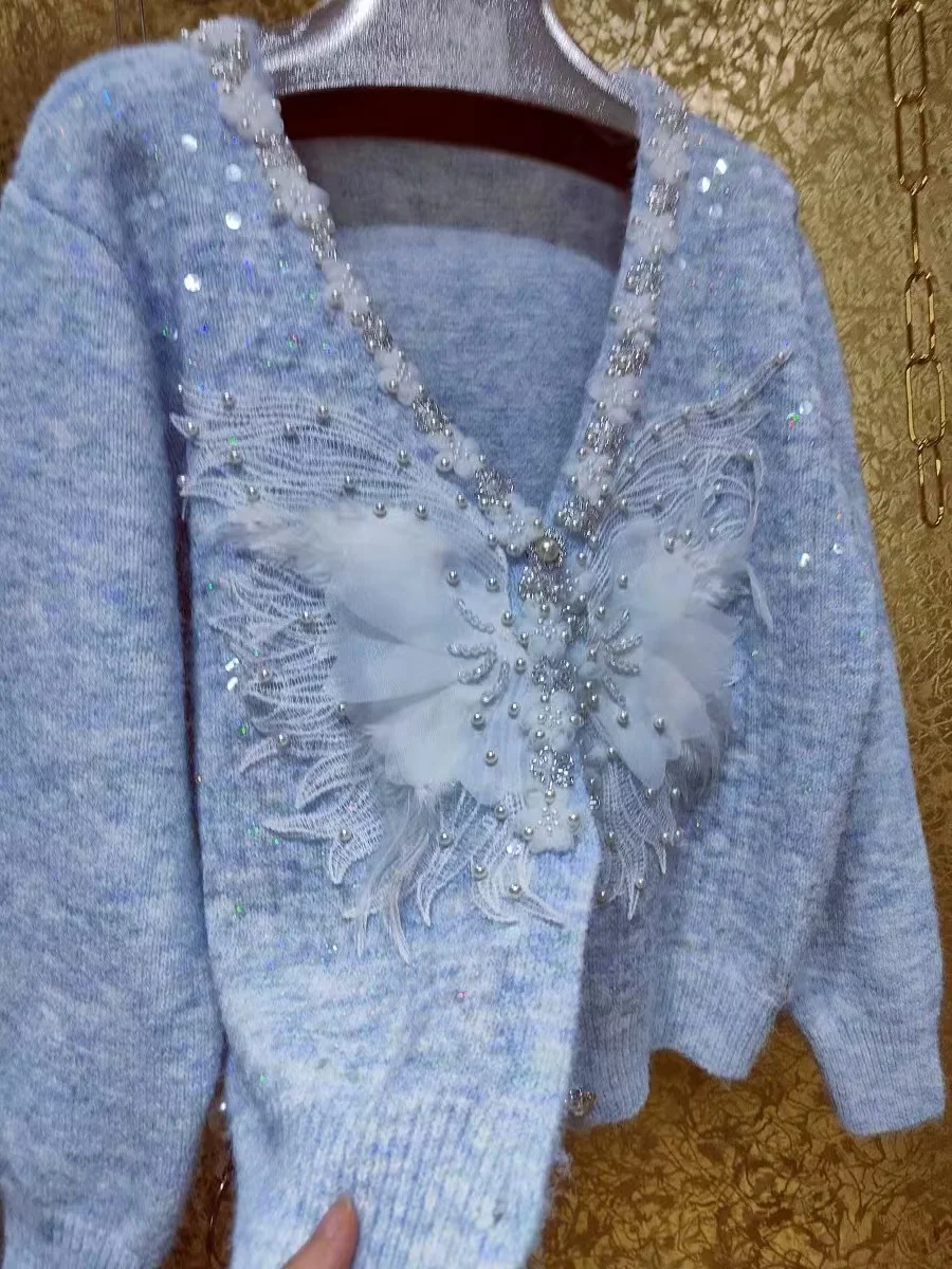 Luxury Genuine Feather 3D Butterfly Pearls Beaded Stitch maglieria Cashmere Cardigan Coat per capispalla da donna maglione 2024