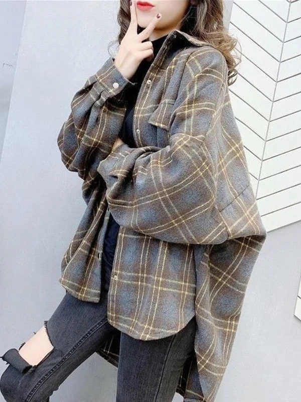 

Пальто-рубашка женское демисезонное больших размеров, свободного кроя, средней длины, на пуговицах, в клетку, из шерсти