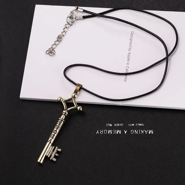 Gorąca sprzedaż Atak na Tytana Naszyjnik Eren Key Shingeki No Kyojin Wisiorek Moda Vintage Retro Anime Biżuteria Dla Mężczyzn Cosplay