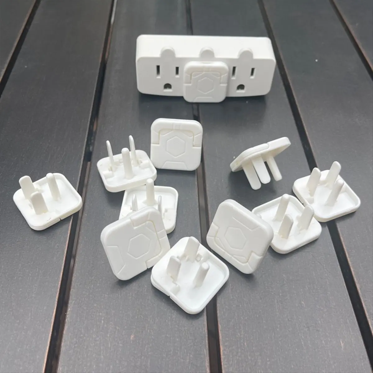 2025 New 80pcs for US 3- Outlet Covers Baby Socket Protectors Child Safety Plug Caps Anti Electric Plugs Protector Cover