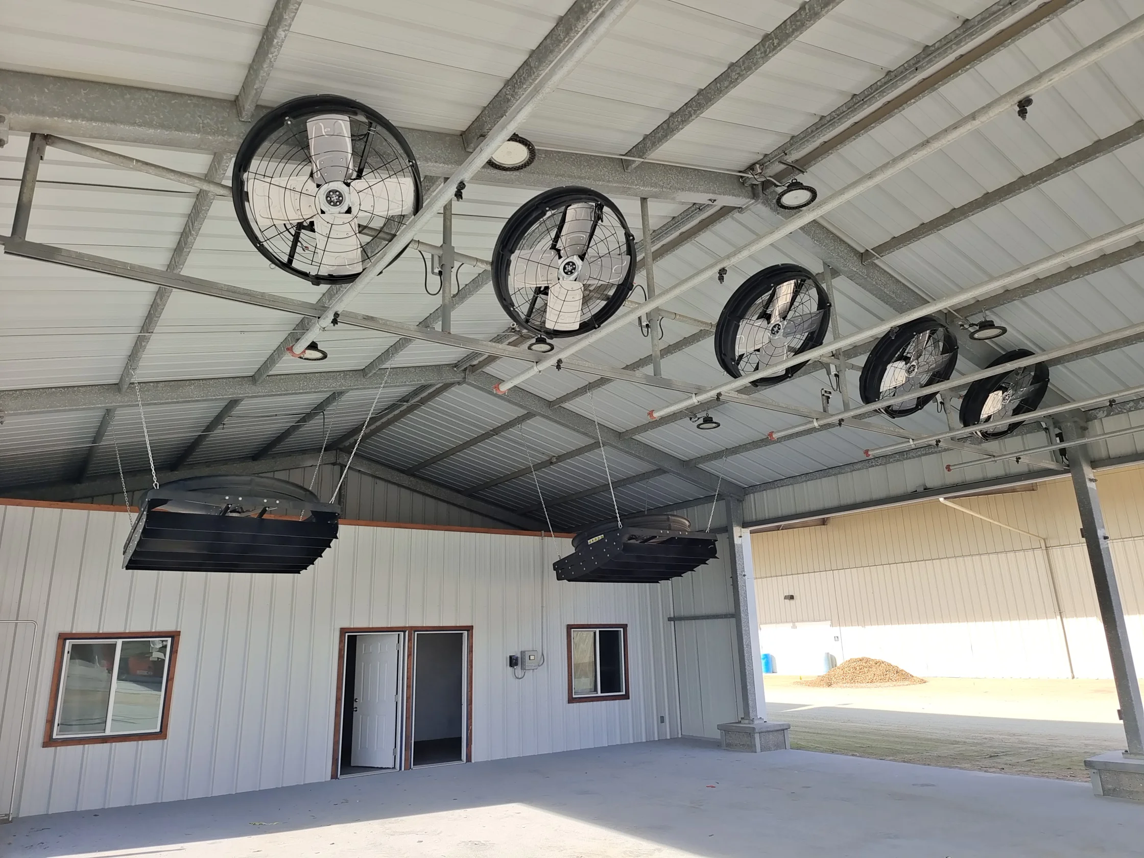 مروحة منفاخ هواء جديدة للتهوية لمزرعة الخنازير والماشية والحصان والبقرة والأغنام مروحة توزيع فعالة