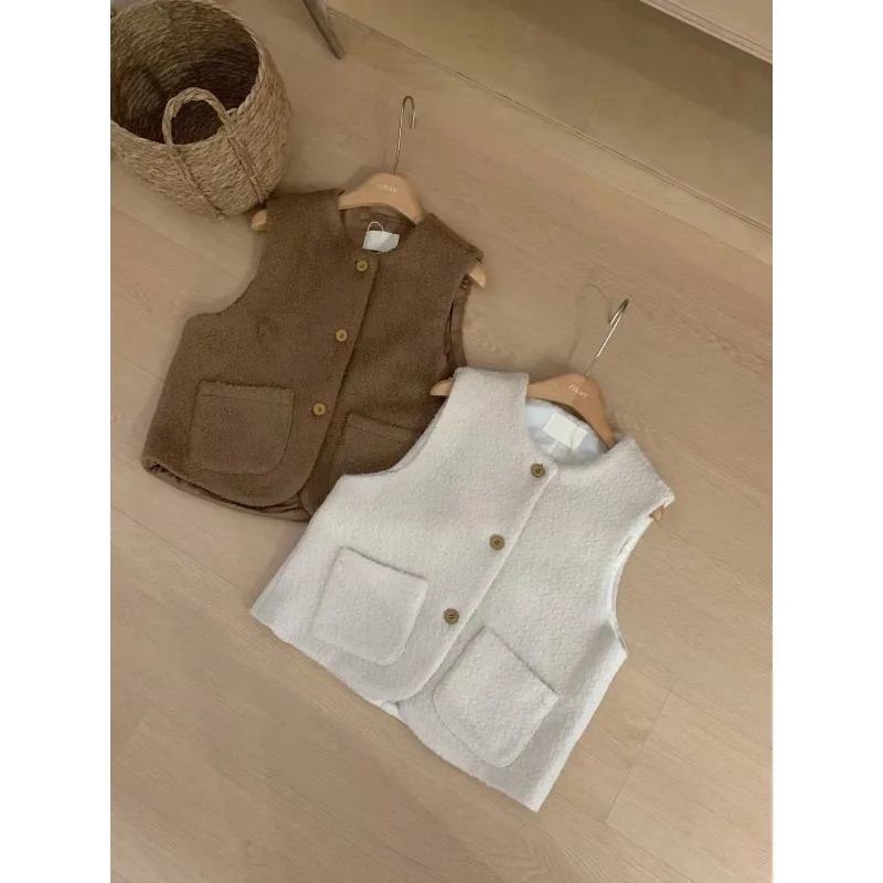 新しい秋冬の女性の韓国スタイルのショートコートノースリーブポケットベストアウターベストウールベスト