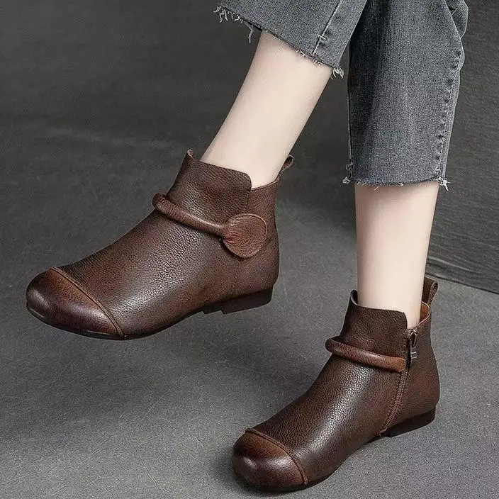 2025 Autumn New Thick soled Soft soled Comfortable Cowhide Bottom Short Boots Casual Women's Shoes Mom Shoes
