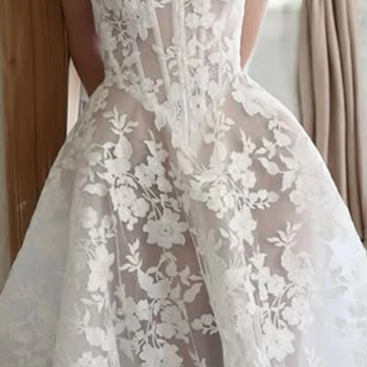 ビーチレースショートボールガウン花嫁のためのハイローアップリケウェディングドレス女性のためのストラップレスブライダルパーティードレスvestidos novia