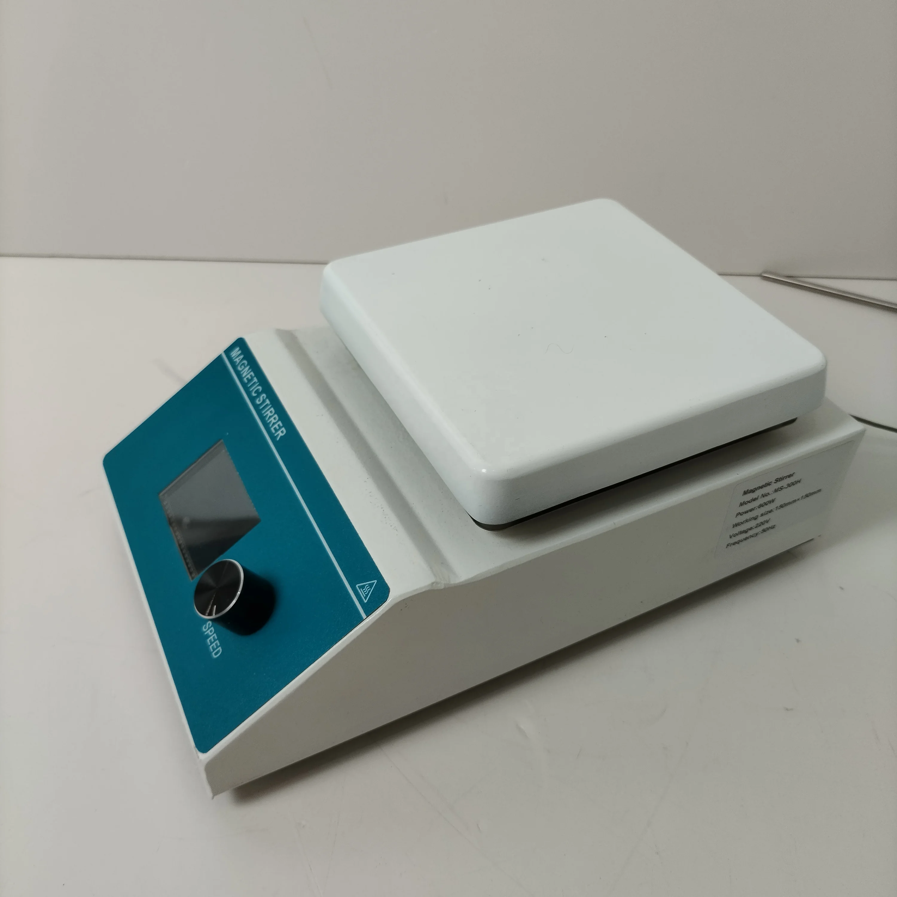 Hot Sale Laboratory Use 3L Volume 300 Degrees Centigrade LCD Display 0-2000R Heating Hot Plate Magnetic Mixer With Timer