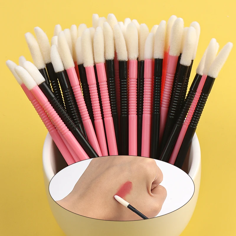 50 szt. Jednorazowe pędzelki do ust, pędzelki do makijażu, aplikatory do błyszczyków, szczoteczki do przedłużania rzęs, mikro-pędzelki kosmetyczne, narzędzie do pielęgnacji urody