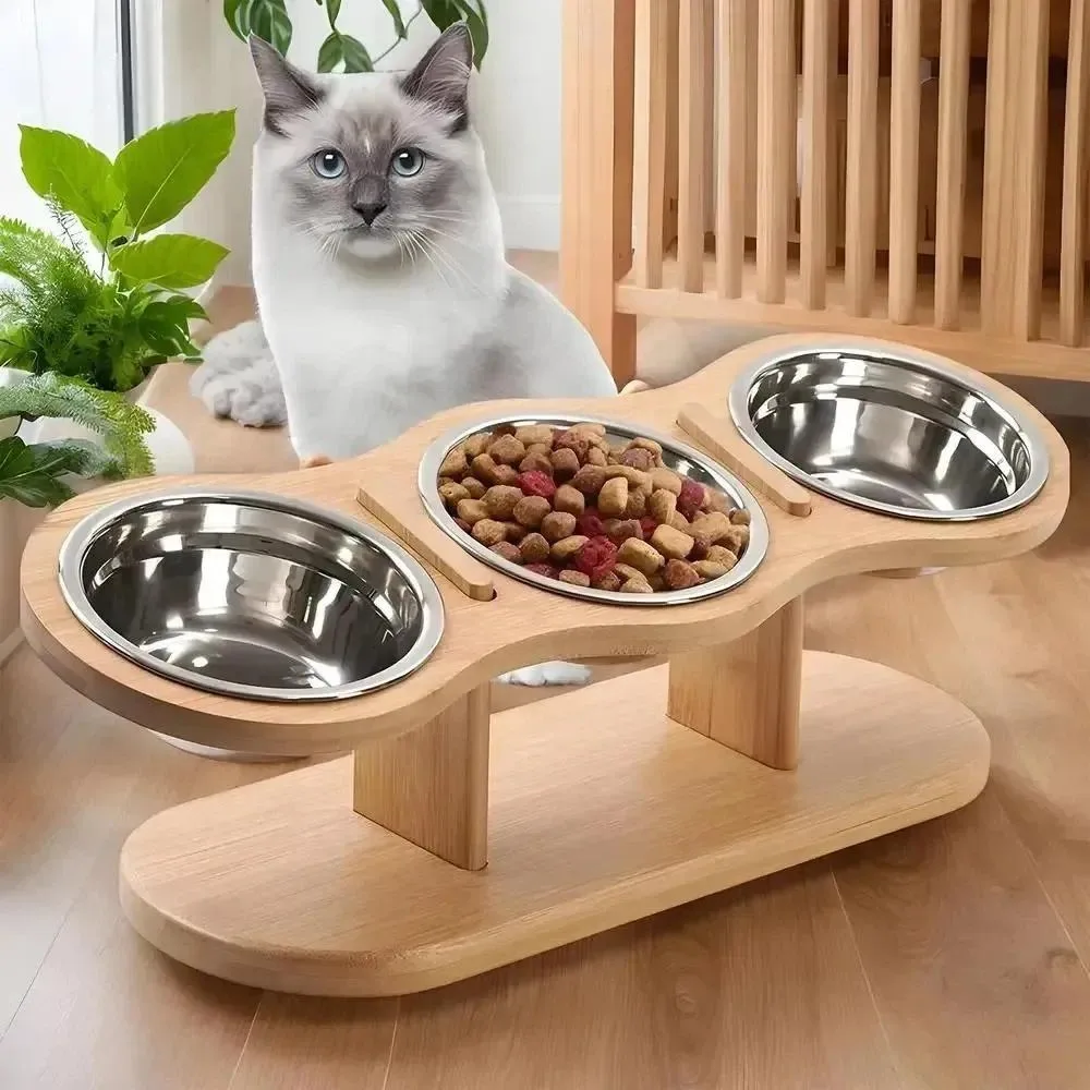 Distributeur de nourriture pour animaux de compagnie avec base en bois, équipé de 3 bols en acier inoxydable, conception inclinée à 15 degrés, station surélevée pour bols de nourriture et d’eau, adaptée aux chats et aux chiens, afin de réduire la pression sur le cou pendant l’alimentation.