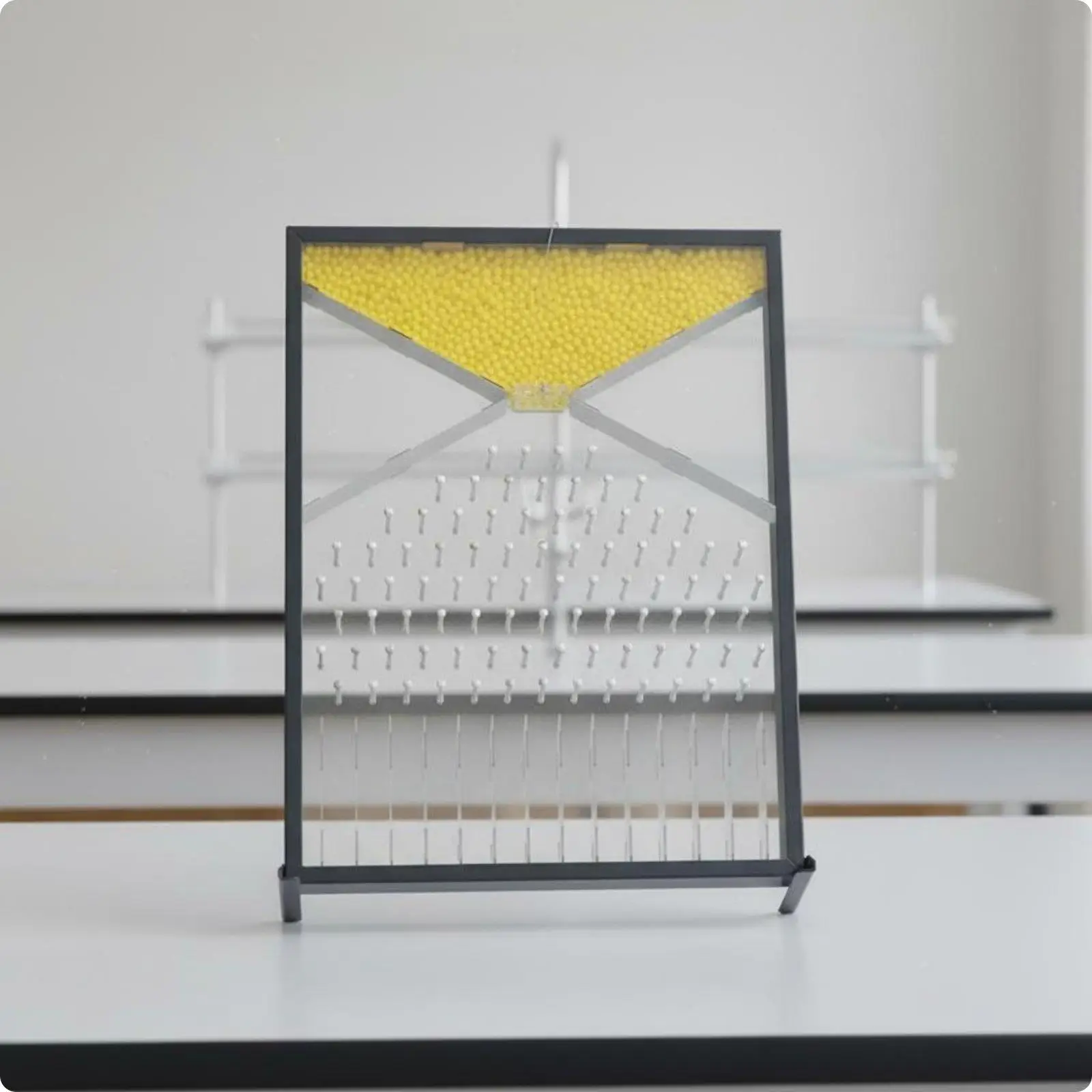 Galton Board Professional Grade Bell Curve Model Dynamic Display for Laboratory