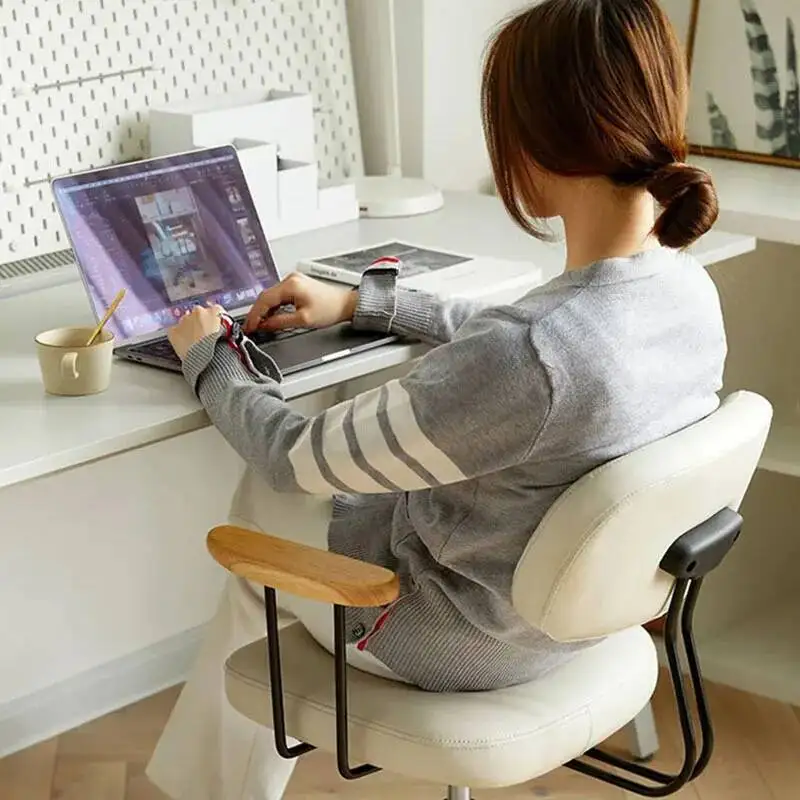

Luxury Glides Office Chair Wheels Cushion Comfy Makeup Gaming Chair Girls Desk Chair Aesthetic Silla De Oficina Decoration
