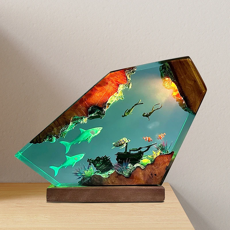 Sea Exploration Organism Resin Table Light Creactive Art Decoration Lamp Shark Shipwreck Divers Theme Night Light USB Charge