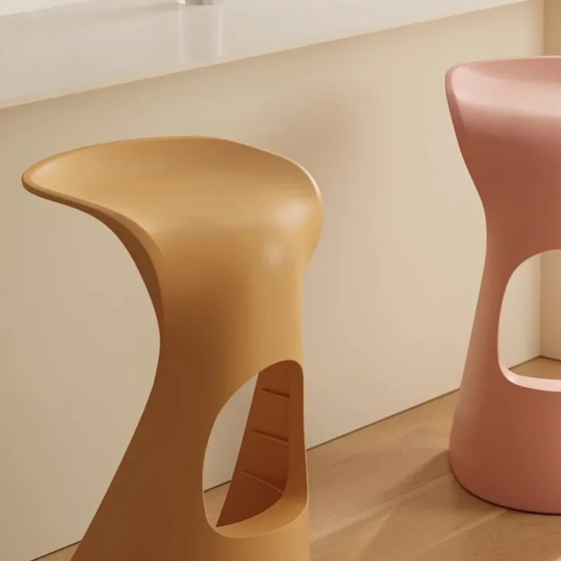 MOMO Scandinavian Bar Stool Modern Simple Bar Stool Backrest Front High Chair Outdoor Stacking Bar Stools High Stools