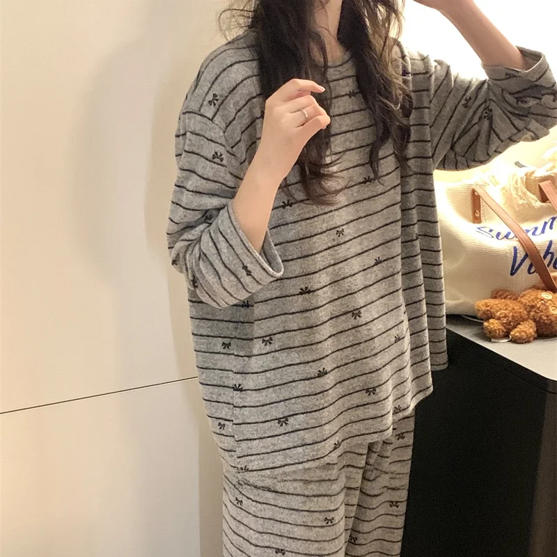 

Laid-back Style Women's Sleepwear Long Sleeve Striped Home Clothes Set Casual Korean Style Autumn Winter Two-piece Set Butter...
