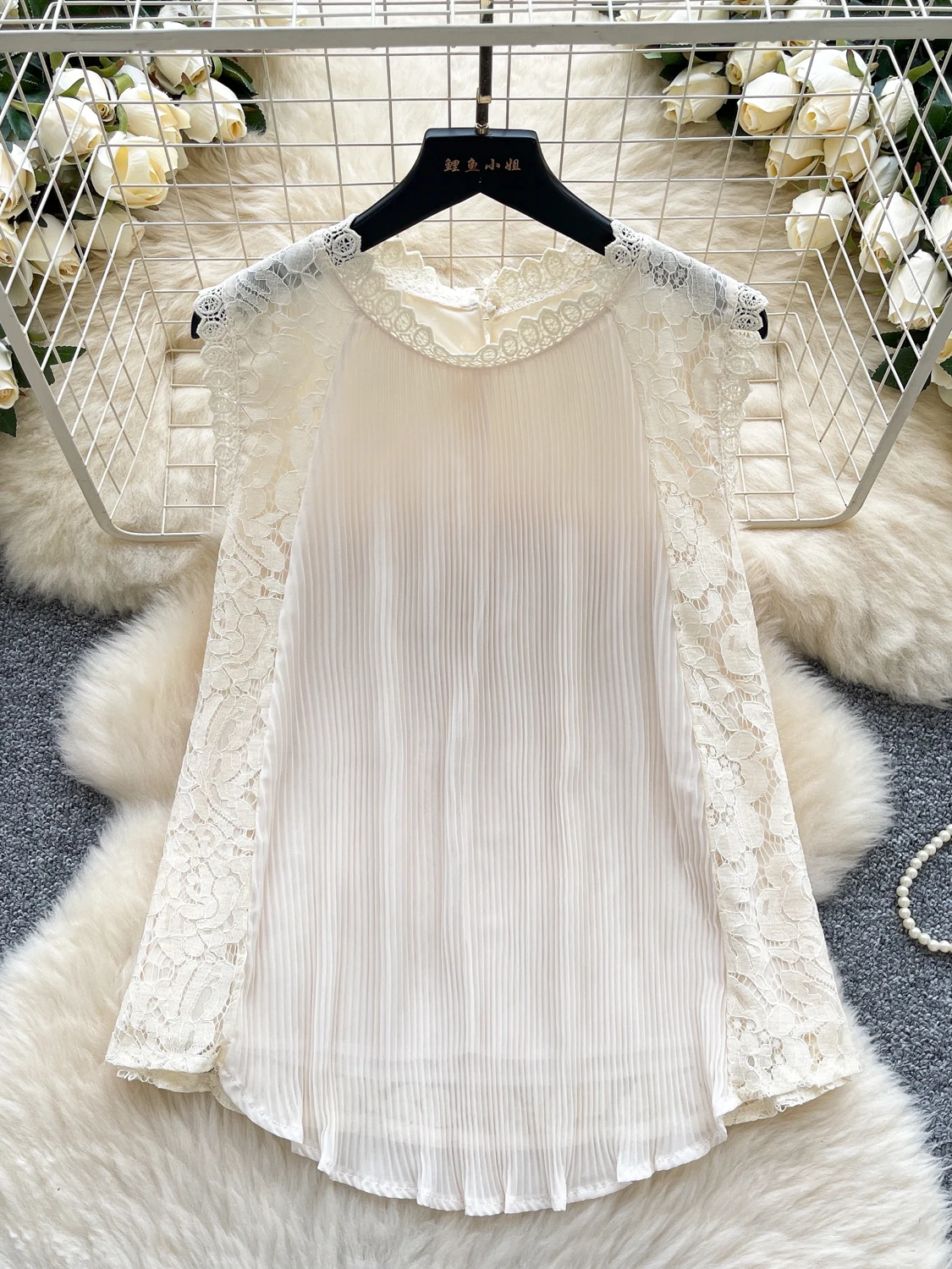 Chic Lace Splice รอบ Ne Svel irt ผู้หญิงฤดูร้อนน้ําหนักเบา Luxury Lady หลวม Ele irt อินเทรนด์เกาหลี Sle