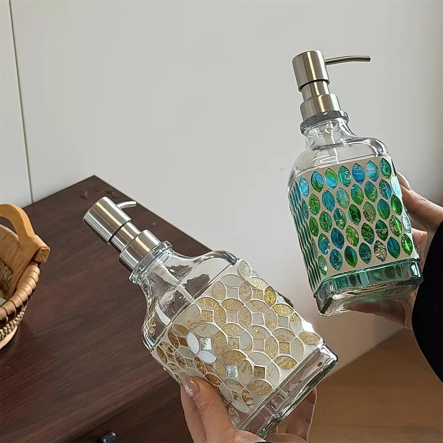 Nordic glass mosaic creative pressing lotion bottle high value pressing glass bottle bathroom decorative container