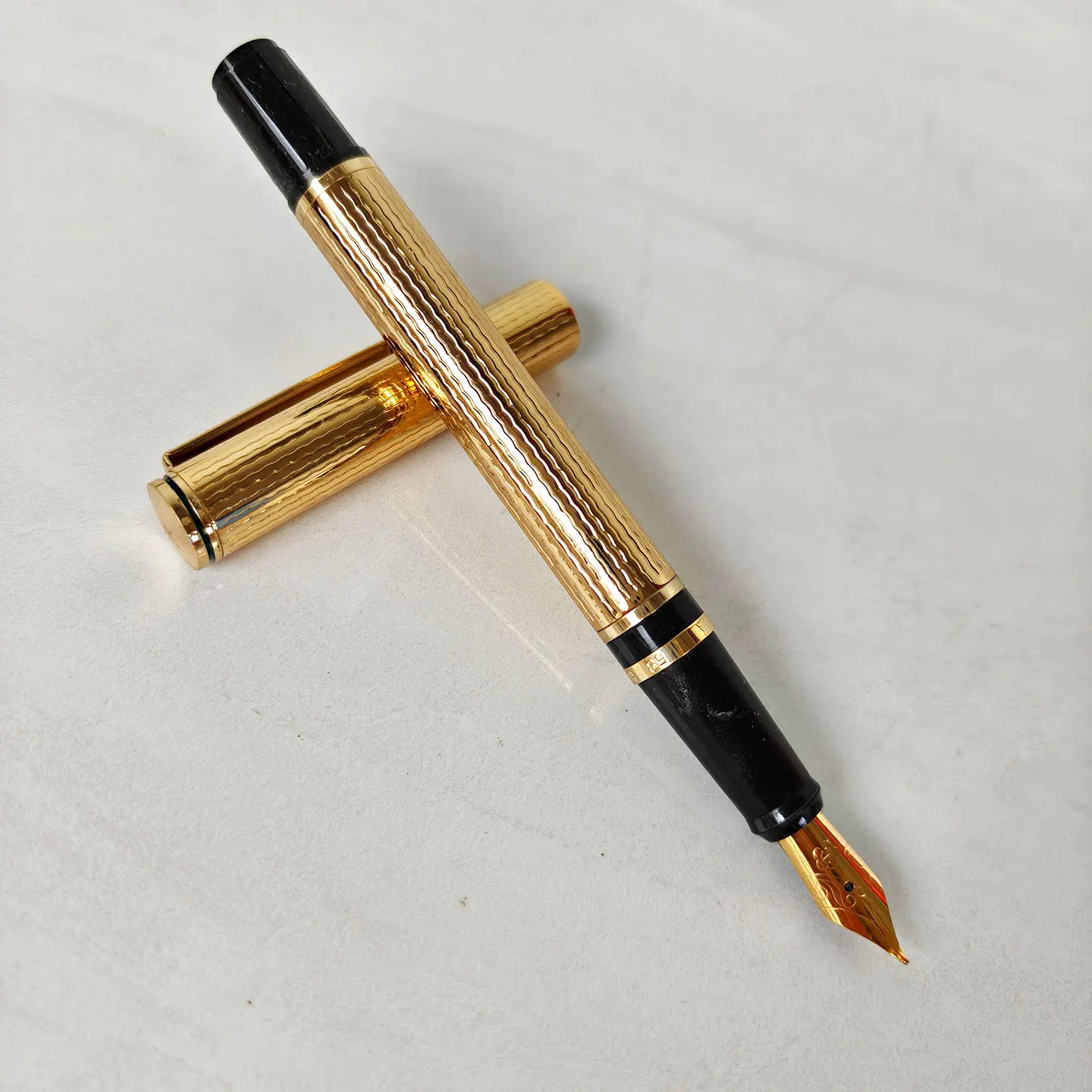 Rare 1996 Hero 59 Fountain Pen Curved Tip Exquisite Craftsmanship Office Writing Collectible Clearance Special Offer