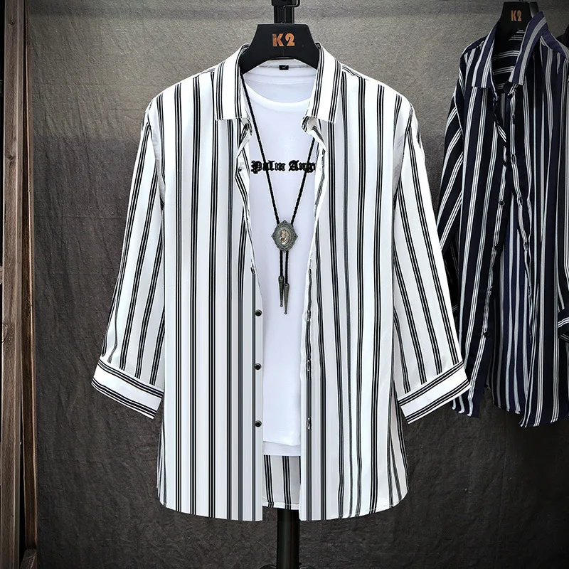 Seven inch striped shirt with half cut sleeves, men's trendy short sleeved shirt, new ice silk mid sleeved shirt for men