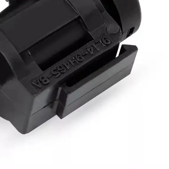 

​9L14-9H465-BA For Ford Expedition F-150 F-250 Focus Explorer Lincoln Mark Navigator Vacuum Solenoid Control Purge Valve