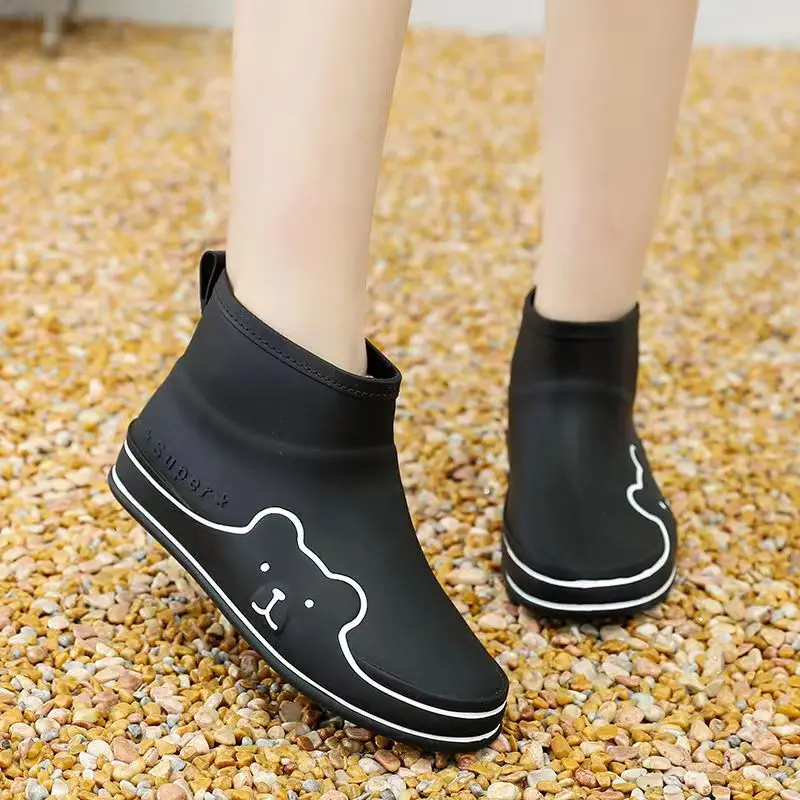 Women's Autumn Winter Rain Shoes Soft Bottom Non Slip High Top Cover Foot Plush Insulated Rain Shoe Waterproof Working Shoes