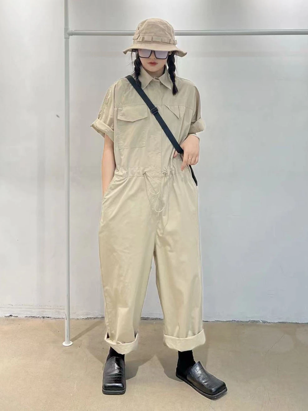 Nowe Letnie Oryginalne Artystyczne Luźne Bawełniane Monochromatyczne Spodnie Jednoczęściowe z Wysokim Stanem, Długość 7/8, Do Pracy i na Co Dzień