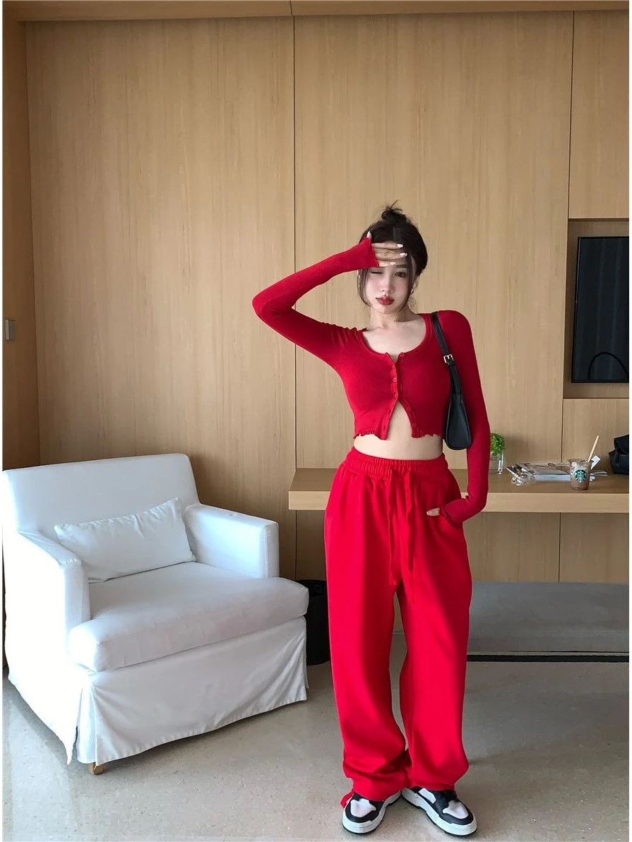 Red T-shirts Women Long Sleeve Folds Hem Crop Tops Button Sexy European Style Hot Girls Solid Slim Street Wear Fashion Chic